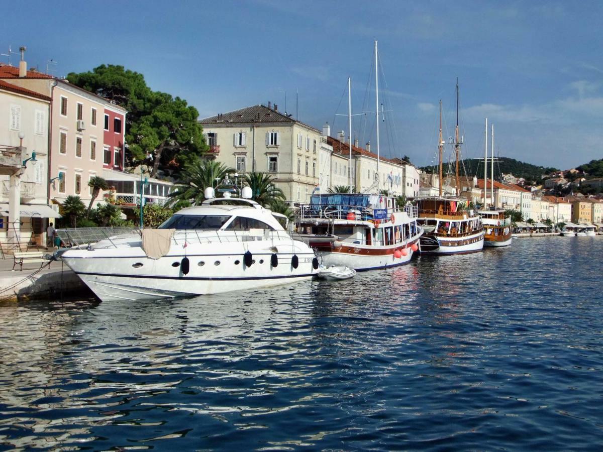 Apartment Rojal Mali Lošinj Exterior foto